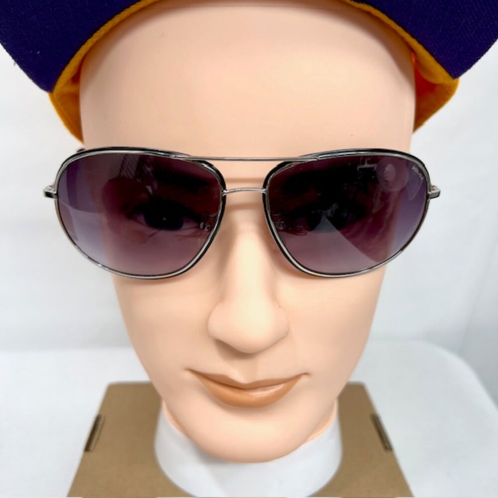 Preowned - like new -Classic Police  sunglasses w/ high-quality Blk/Silver (Ew3)